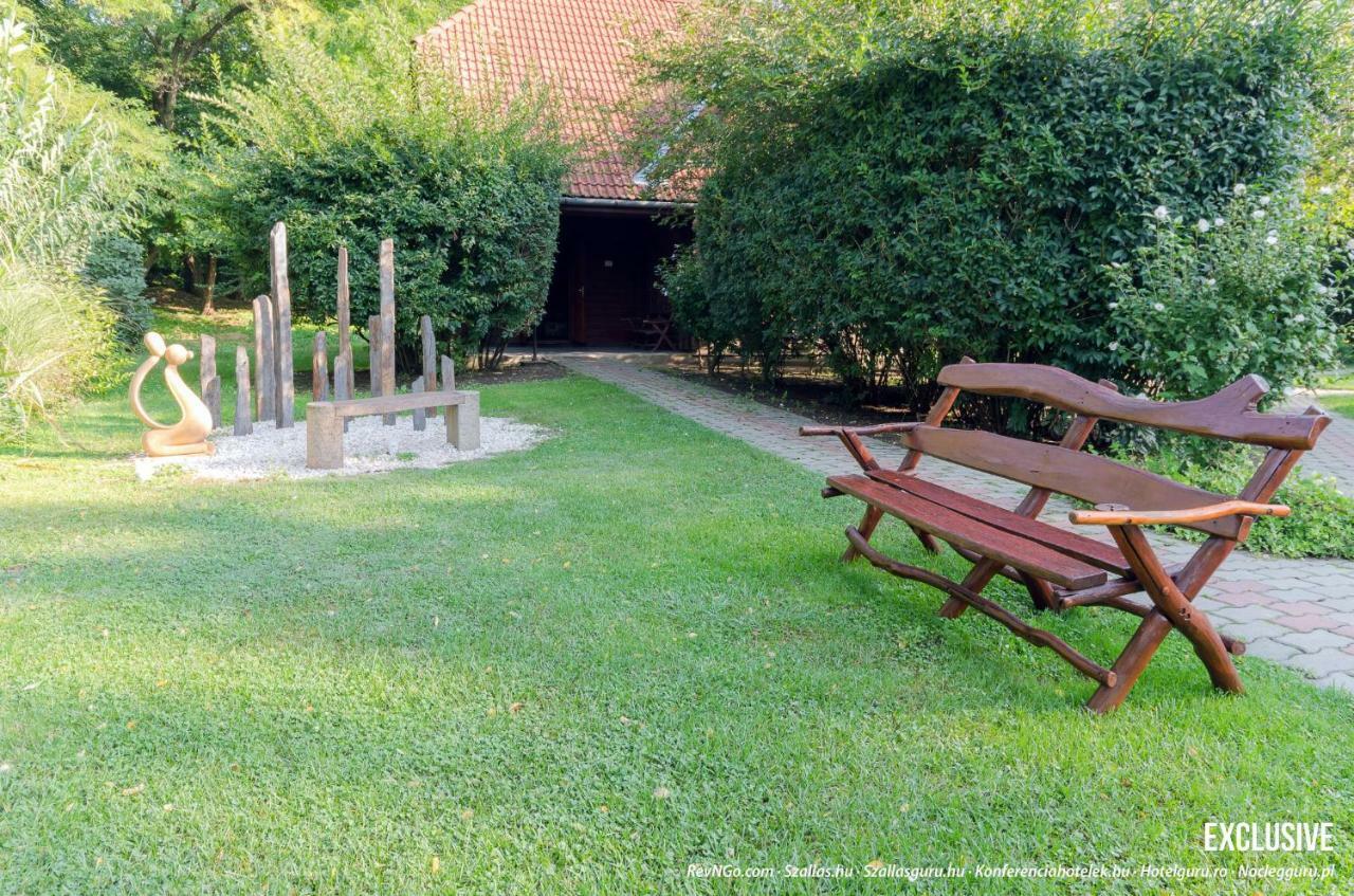 מלון פיליש Sipito Pihenopark מראה חיצוני תמונה