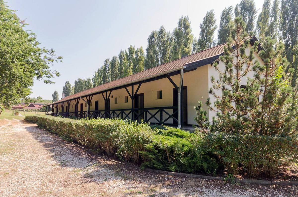 מלון פיליש Sipito Pihenopark מראה חיצוני תמונה